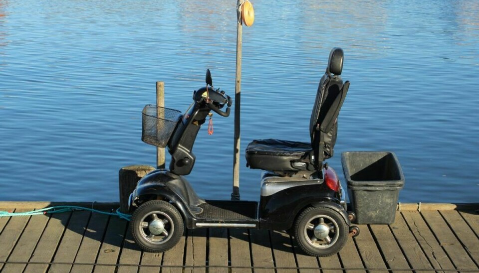 En 72-årig mand er i koma, efter at være kørt i havnen på sin handicap-scooter. Foto: Colourbox.