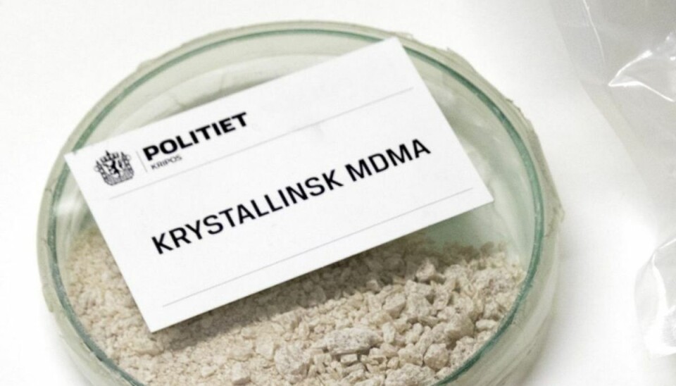 MDMA er et psykedelisk stof, som påvirker menneskers psykiske tilstand og kan give en lykkefølelse, når det indtages. Det er virkestoffet i Ecstasy. Arkivfoto: Scanpix