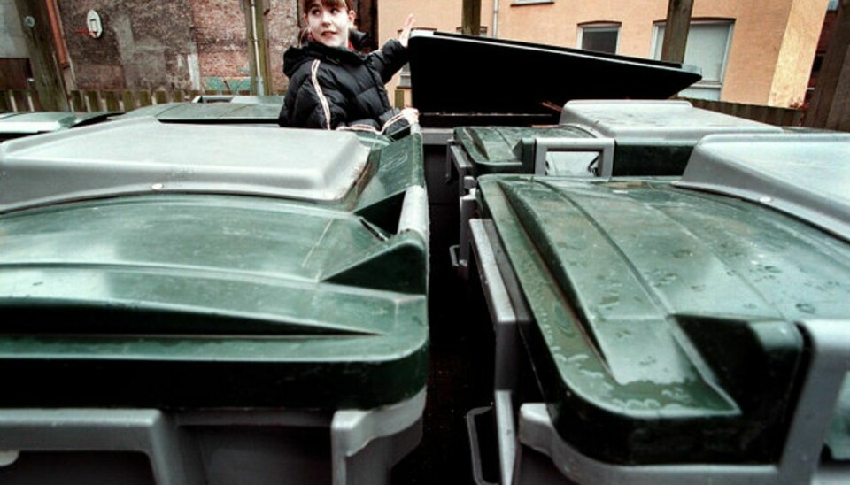 De nye sorteringsmuligheder betyder flere beholdere i indkørslen eller baggården, så affaldet kan genanvendes bedst muligt. Foto: Bjarke Ørsted/arkiv/Scanpix