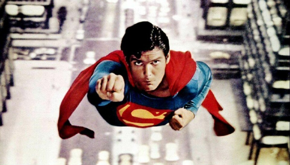 Den ti-årige Clark Kent kan ikke flyve som Superman – men han kan sikkert svømme lige så stærkt. (Foto: Arkivfoto/Scanpix)
