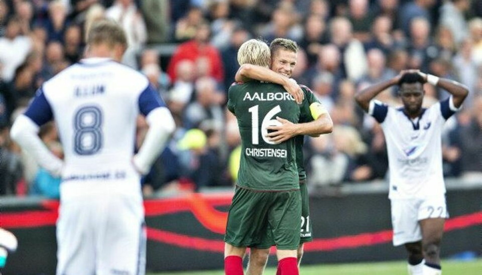 Kasper Risgaard jubler over 1-0-sejren til AaB ude over Vendsyssel FF i Superligaen mandag aften. Foto: Henning Bagger/Scanpix