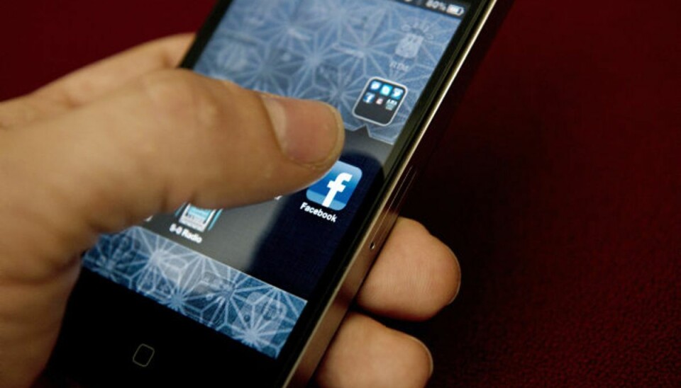 Overvejer du at skifte telefon og derigennem styresystem? Så klik igennem galleriet for at se, hvordan du kan flytte data mellem to styresystemer. Foto: Brendan Smialowski/AFP Overvejer du at skifte telefon og derigennem styresystem? Så klik igennem galleriet for at se, hvordan du kan flytte data mellem to styresystemer. Foto: Brendan Smialowski/AFP