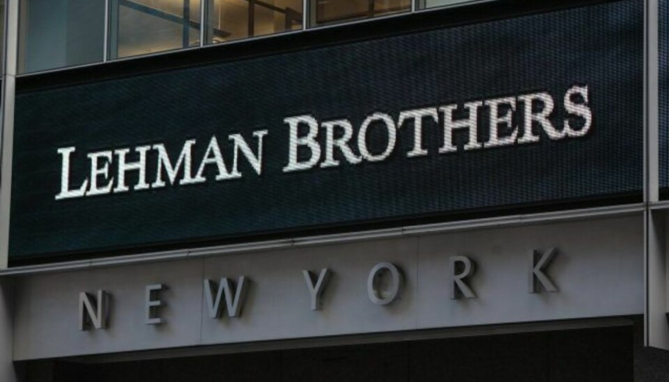 Flere banker og finansselskaber i USA lancerer i starten af 2000-tallet subprimelån i fast ejendom til folk med lav indkomst. Derfor er lånene behæftet med stor risiko og høj rente. Klik igennem galleriet og få en gennemgang af udviklingen, der førte til finanskrisen. Foto: Nicholas Roberts/arkiv/AFP Flere banker og finansselskaber i USA lancerer i starten af 2000-tallet subprimelån i fast ejendom til folk med lav indkomst. Derfor er lånene behæftet med stor risiko og høj rente. Klik igennem galleriet og få en gennemgang af udviklingen, der førte til finanskrisen. Foto: Nicholas Roberts/arkiv/AFP