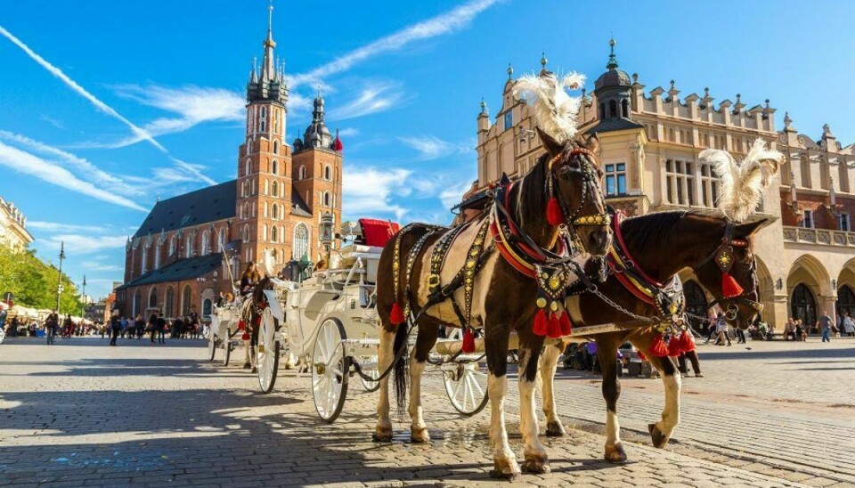 Det er blevet populært at rejse østpå, men man skal huske sit pas til Polen, hvis man vil besøge billedskønne Krakow. Foto: Scanpix