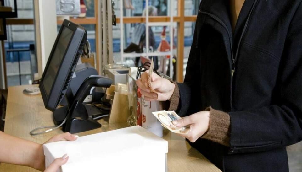 Nye regler har gjort, at flere butikker dropper kontanterne. Foto: Colourbox