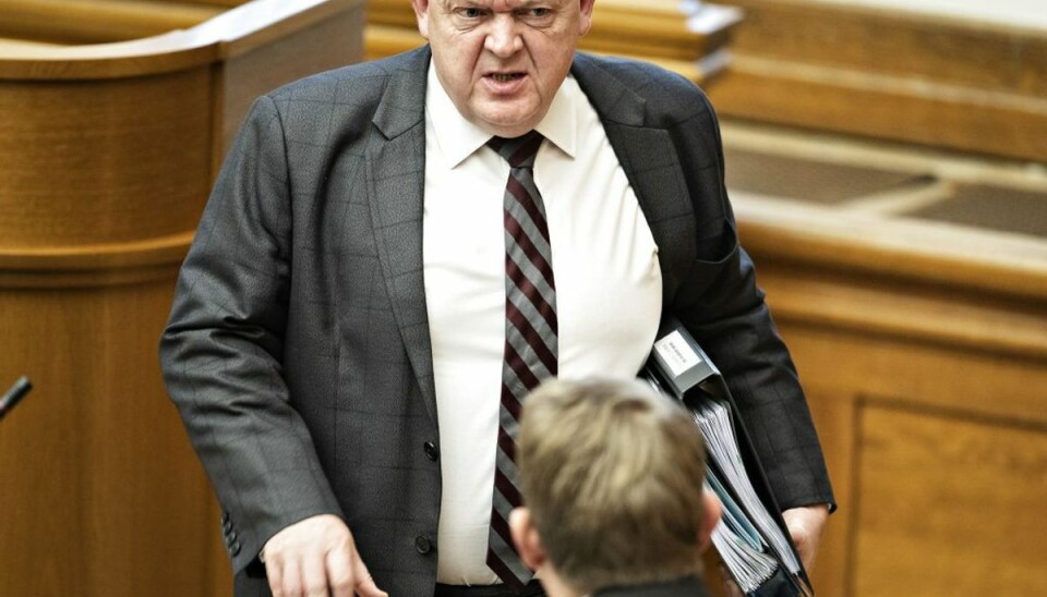 Chokeret statsminister: -Det kan simpelthen ikke være rigtigt Statsminister Lars Løkke Rasmussen (melder sig nu ind i sagen om en helt særlig sang. Foto: Scanpix