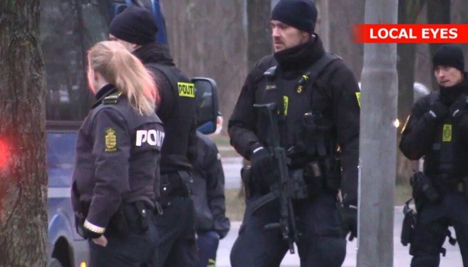 Historisk: Politiet tager nyt våben i brug