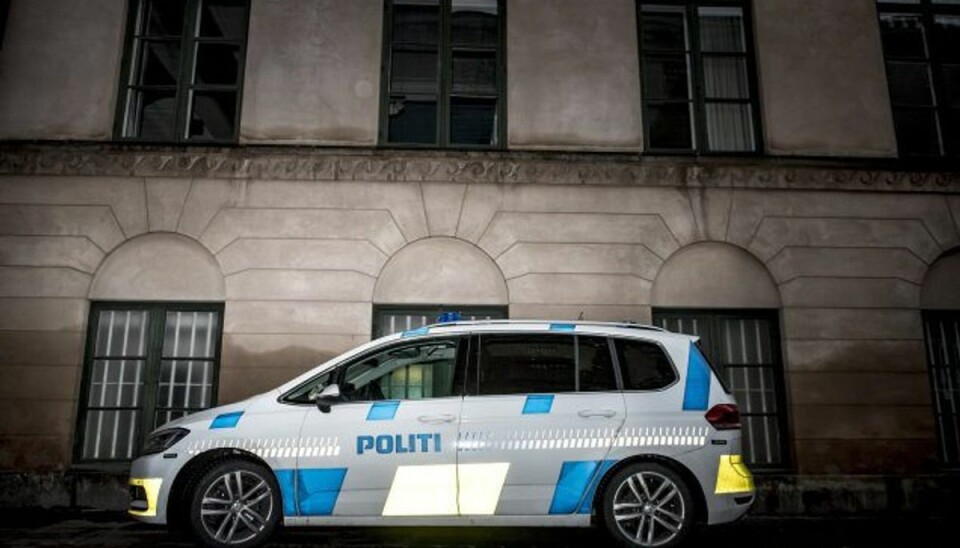 Uniformeret betjent kunne ikke holde fri Den Uafhængige Politiklagemyndighed oprettede 1793 klagesager sidste år. Foto: Mads Claus Rasmussen/Scanpix