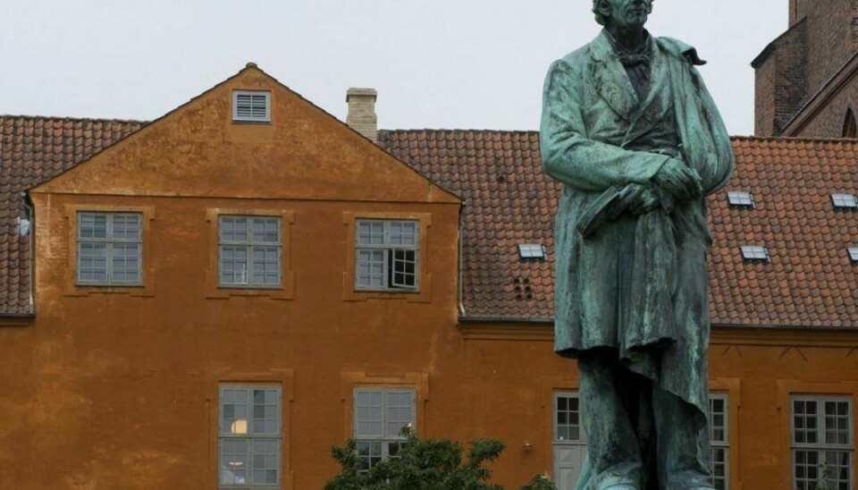 H.C. Andersen var født i Odense og selvfølgelig har byen op til flere statuer af den kendte dansker. Arkivfoto: Scanpix.