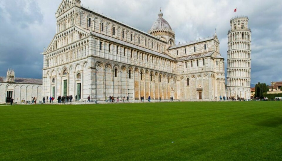 Det skæve tårn i Pisa er en af de mange attraktioner i Italien, som danskere valgfarter til. Klik videre og se flere facts om Italien. Foto: Colourbox