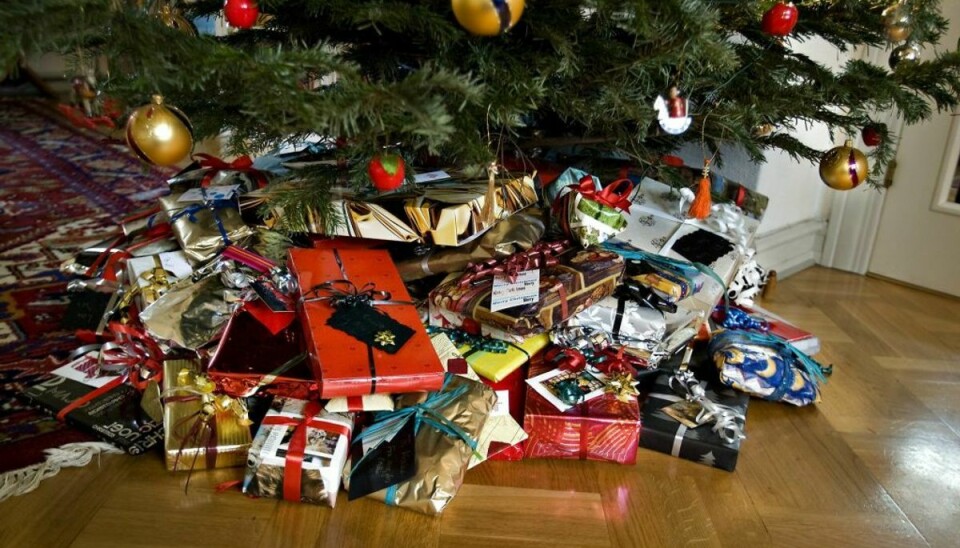Værdigt trængende børn i Nykøbing Mors må i år kigge lidt længere efter gaverne under træet. (Foto: Scanpix)