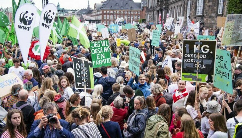 Klimaet var lørdag på dagsordenen, hvor omkring 30.000 deltog i klimamarch. KLIK FOR FLERE BILLEDER. Foto: Claus Bech/Scanpix
