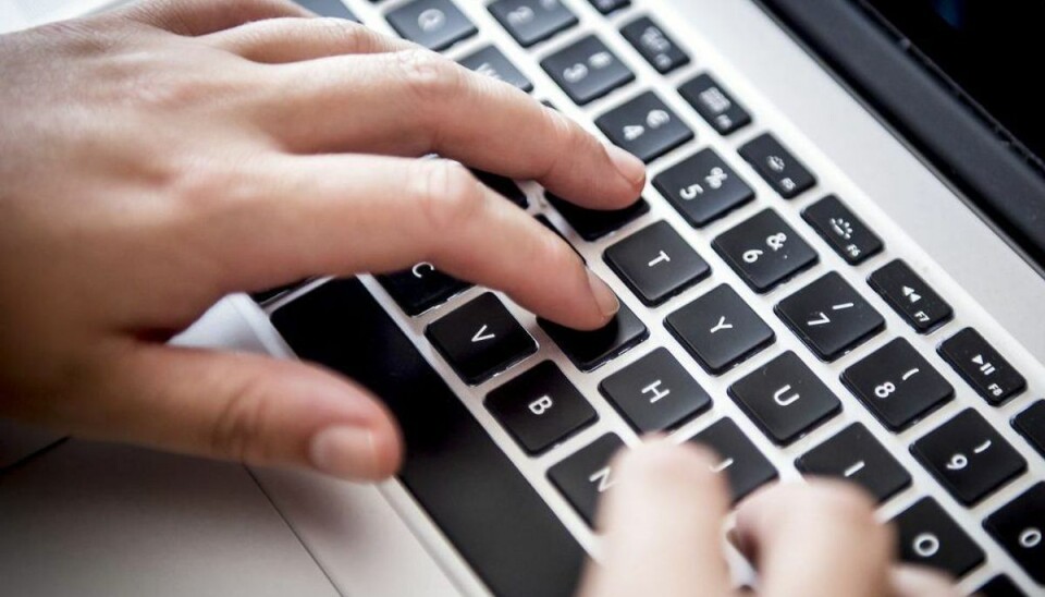 Det nye tastatur ligner det gamle på overfladen. Det er underneden, der er lavet meget om. Genrefoto: Mads Claus Rasmussen/Ritzau Scanpix. Det nye tastatur ligner det gamle på overfladen. Det er underneden, der er lavet meget om. Genrefoto: Mads Claus Rasmussen/Ritzau Scanpix.