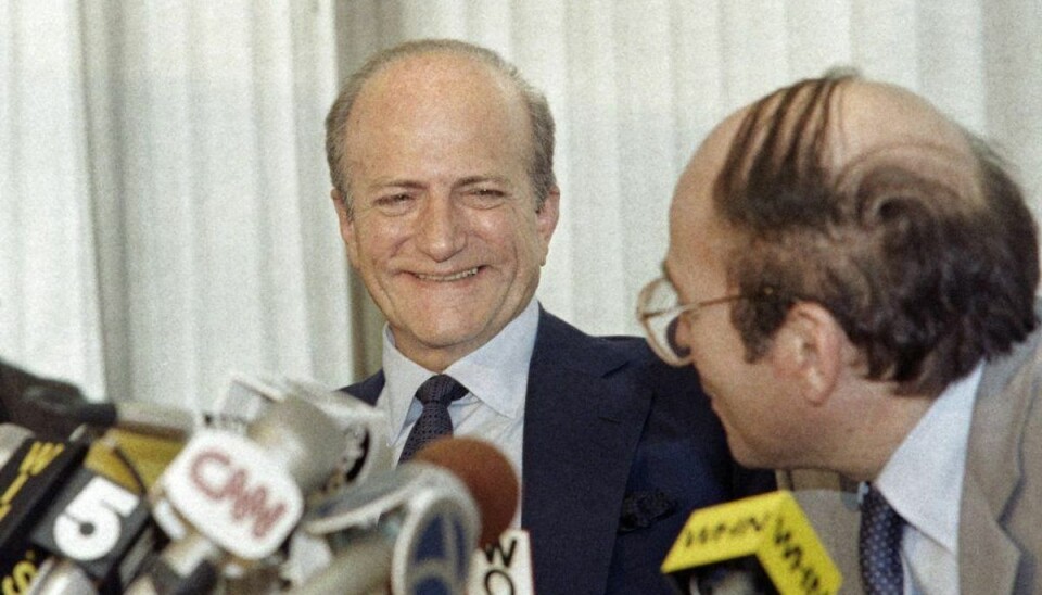 Tiltalt for mordforsøg: Claus von Bülow er død