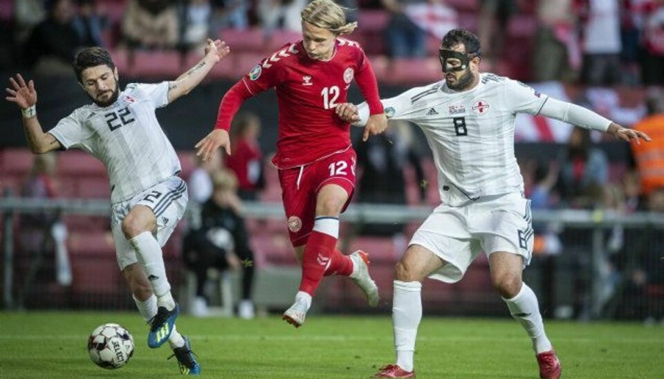 Danmarks Kasper Dolberg (i midten) scorede to gange i 5-1-sejren over Georgien. Foto: Liselotte Sabroe/Scanpix