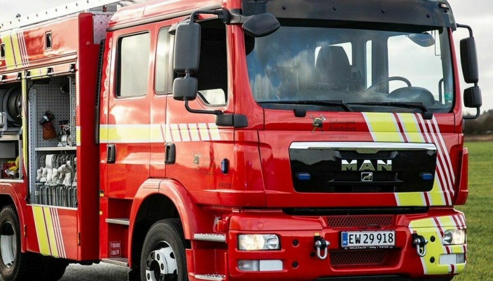 Nordsjællands Politi oplyser, at der er brand i et rækkehus på Valsen i Ålsgårde. Foto: Skyfish