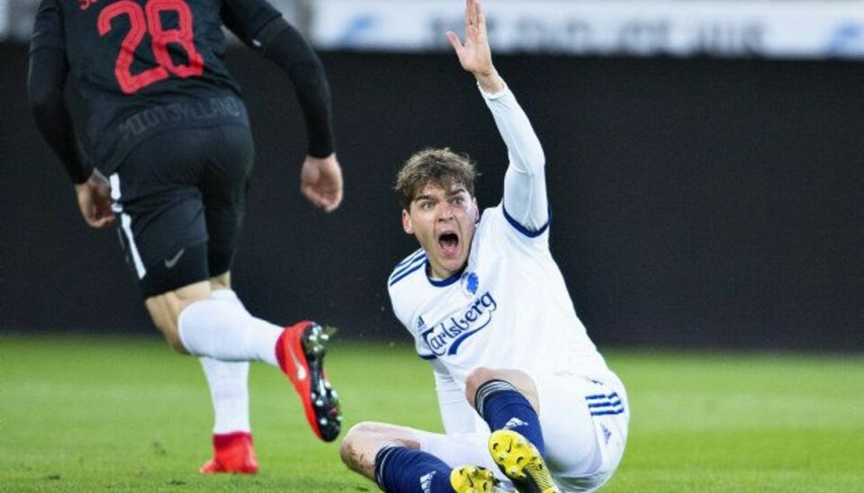 Kæmpe ændring på vej i Superligaen Hvis superligaspillerne fra sommeren 2020 føler sig snydt for et straffespark, kan VAR komme dem til undsætning. Foto: Henning Bagger/Scanpix