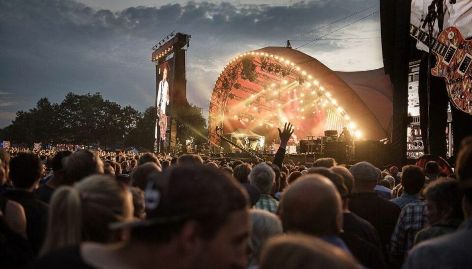 Over 130.000 mennesker deltager i dag i Roskilde Festival. KLIK OG SE OMRÅDERNE, DER KAN FORSVINDE. Foto: Scanpix Over 130.000 mennesker deltager i dag i Roskilde Festival. KLIK OG SE OMRÅDERNE, DER KAN FORSVINDE. Foto: Scanpix