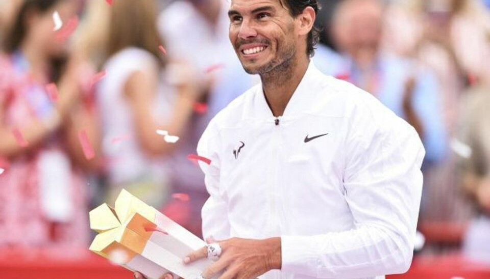 Nadal triumferer igen: Runder vild milepæl Rafael Nadal øger sin rekord for flest Masters 1000-titler til 35 med sejren i Montreal Masters. Her ses Nadal med trofæet efter finalen mod Daniil Medvedev fra Rusland. Foto: Minas Panagiotakis/AFP