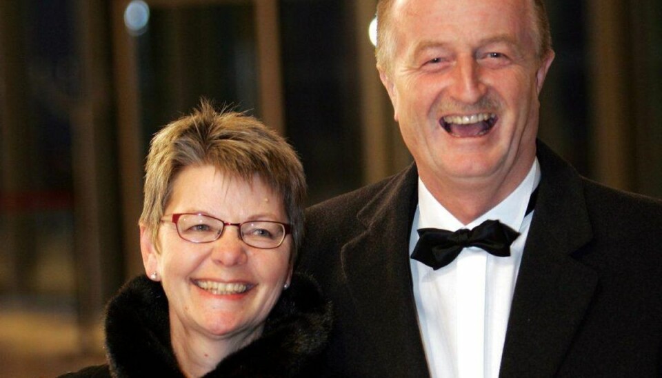 Det er Lars Larsens efterladte, heriblandt hans kone Kris eller Kristine, som hun hedder, der har oprettet en mindeindsamling. Klik videre og se flere billeder. Foto: Scanpix Det er Lars Larsens efterladte, heriblandt hans kone Kris eller Kristine, som hun hedder, der har oprettet en mindeindsamling. Klik videre og se flere billeder. Foto: Scanpix