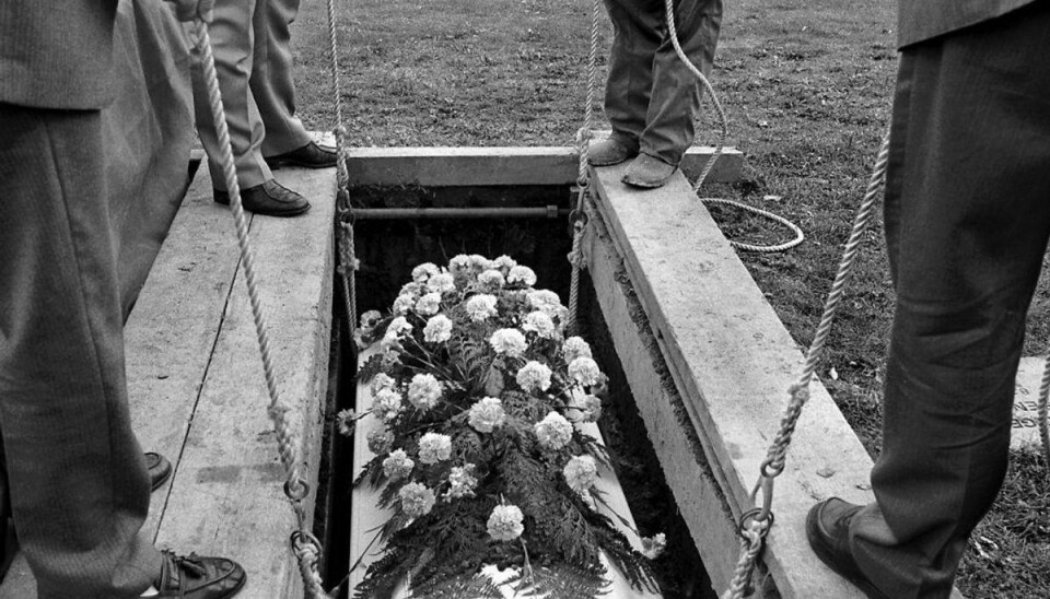Blomsterhandlere rejser kritik af bedemænd Arkivfoto: Scanpix.