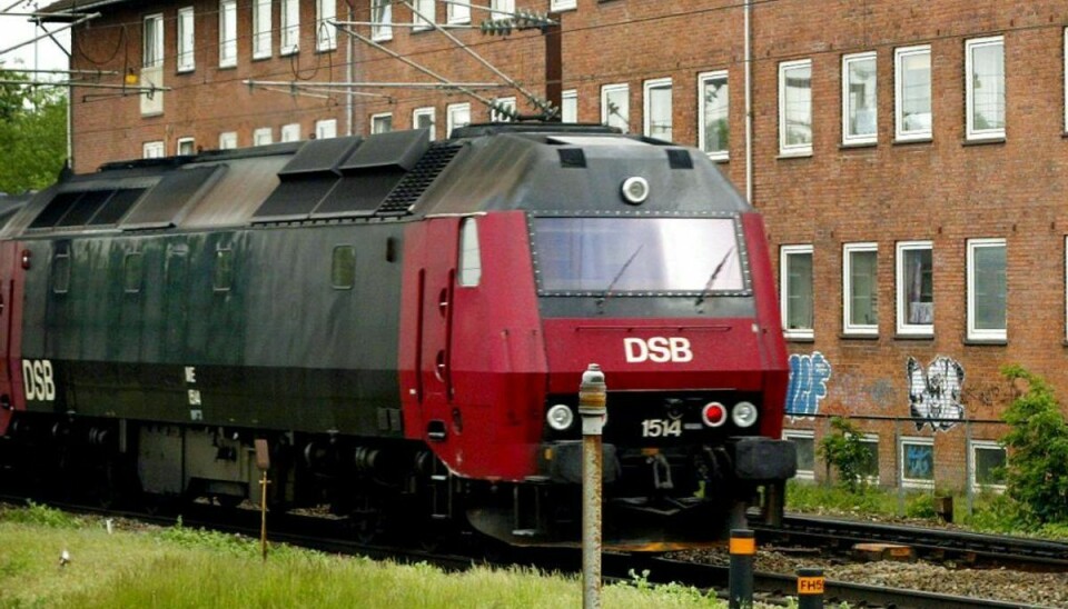Det er disse såkaldte ME-diesellokomotiver, der udsætter passagerer og personale for partikler,d er kan have helbredsmæssige konsekvenser. Arkivfoto: Scanpix.