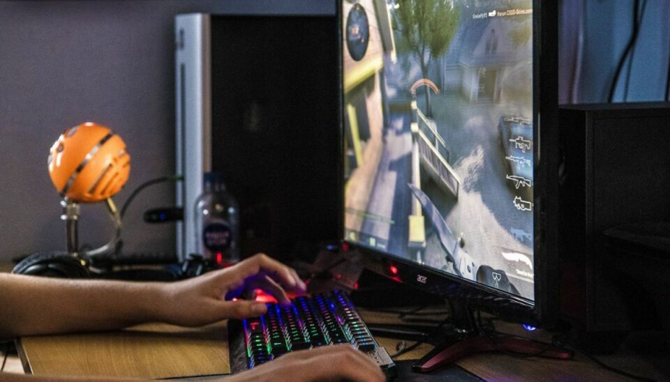 Teenager rippet af Counter-Strike-svindler