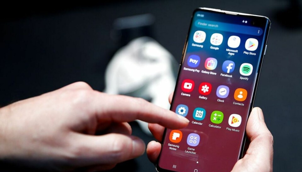 Mobil-gigant fikser alvorlig fejl To modeller af Samsung telefoner har en alvorlig fejl. Alle kan nemlig få adgang til telefonerne på trods af teknologi med fingeraftryk. Foto: Scanpix