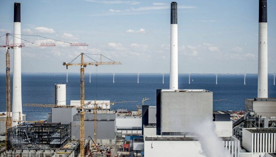 Dit sorterede affald brændes af Under en tredjedel bliver genanvendt. Foto: Scanpix