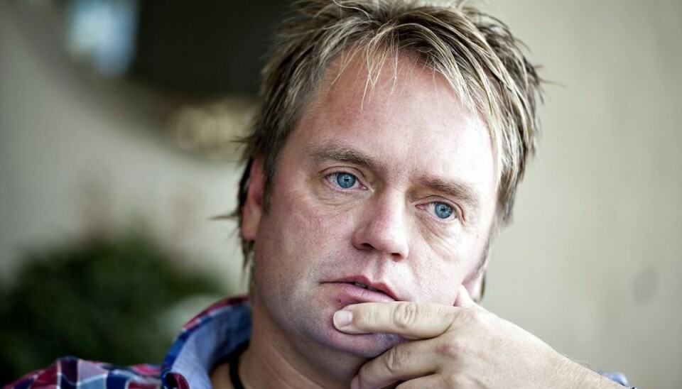 Johnny Hansen og bandet Kandis mødte fredag en spøgelsesbilist på motorvejen. KLIK og se, hvad du skal gøre, hvis du bliver udsat for det samme. Foto: Henning Bagger/Scanpix. Johnny Hansen og bandet Kandis mødte fredag en spøgelsesbilist på motorvejen. KLIK og se, hvad du skal gøre, hvis du bliver udsat for det samme. Foto: Henning Bagger/Scanpix.