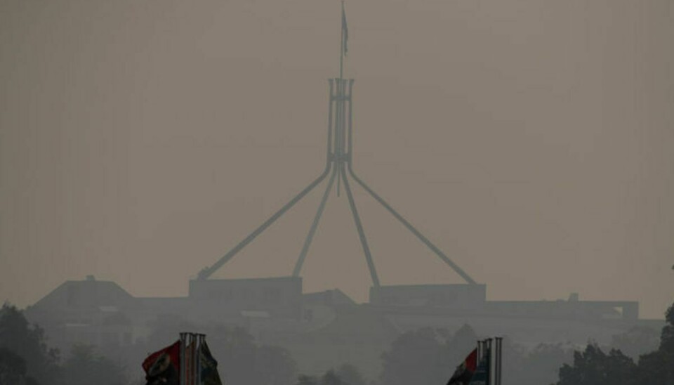 Røg fra naturbrande indhyllede tidligere på måneden Canberra fuldstændig. (Arkivfoto.) Foto: Tracey Nearmy/Reuters