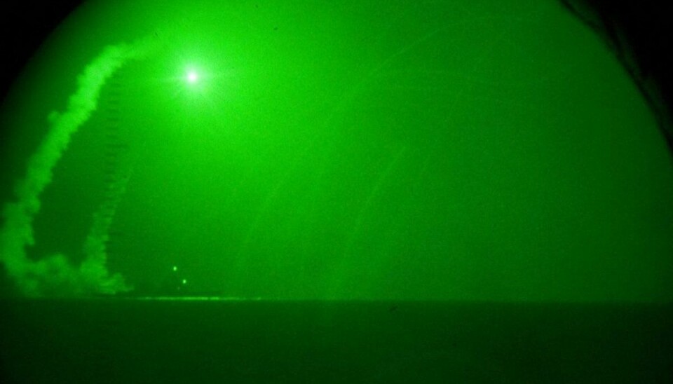 De fleste forbinder nok det grønne natsigte med krig. Danske jægere får nu lov til at bruge udstyret i krigen mod mårhunden.. Foto: Scanpix//Nathanael Miller/U.S. Navy photo
