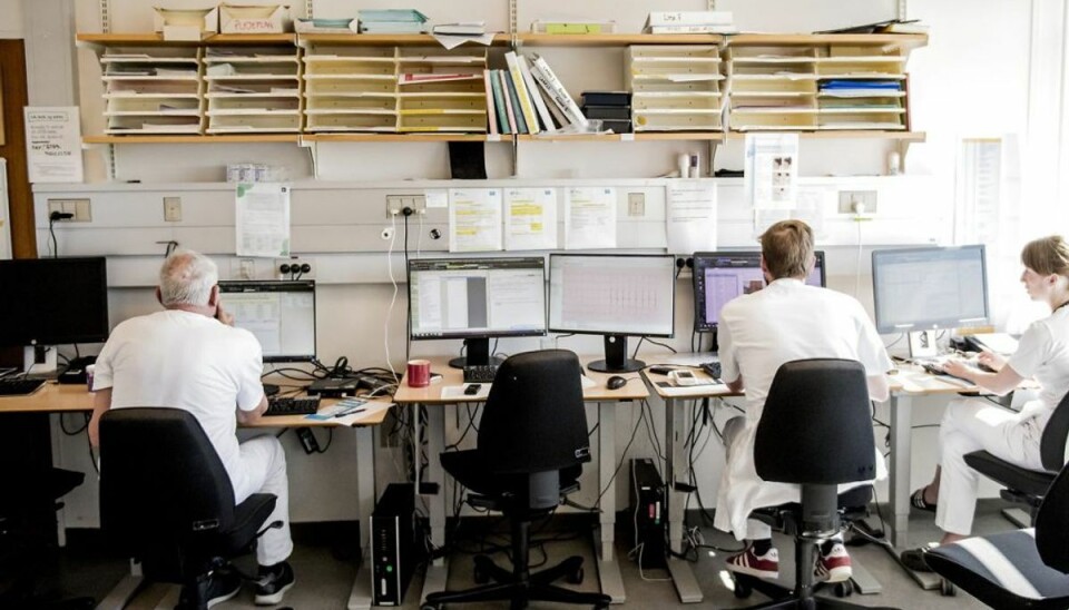 Danske hospitaler står åbne for angreb 30.000 computere kører med Windows 7 på danske hospitaler. Foto: Scanpix