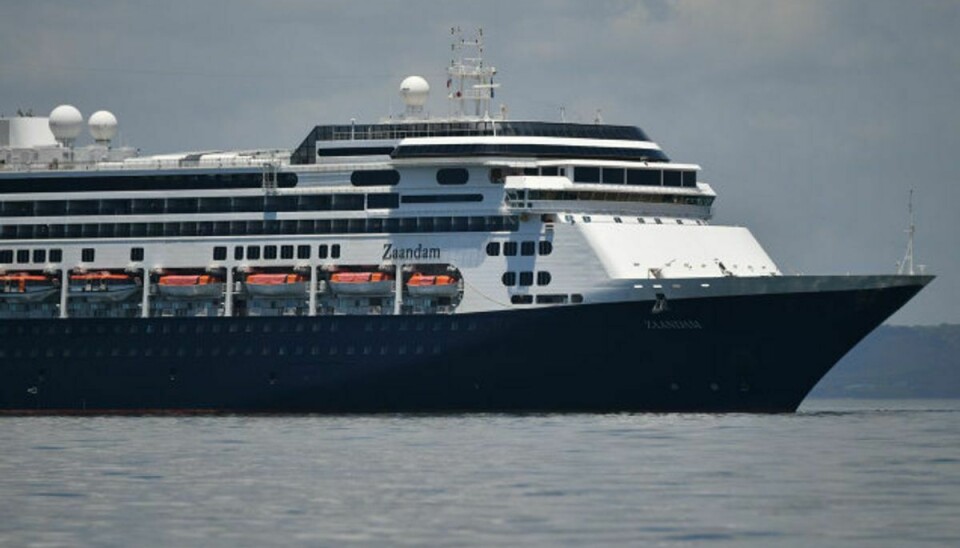 Krydstogtskibet “Zaandam” er blevet afvist i flere havne i Sydamerika, fordi en del af dets passagerer er syge. Nogle af dem er testet positiv for coronavirus. Foto: Luis Acosta/AFP