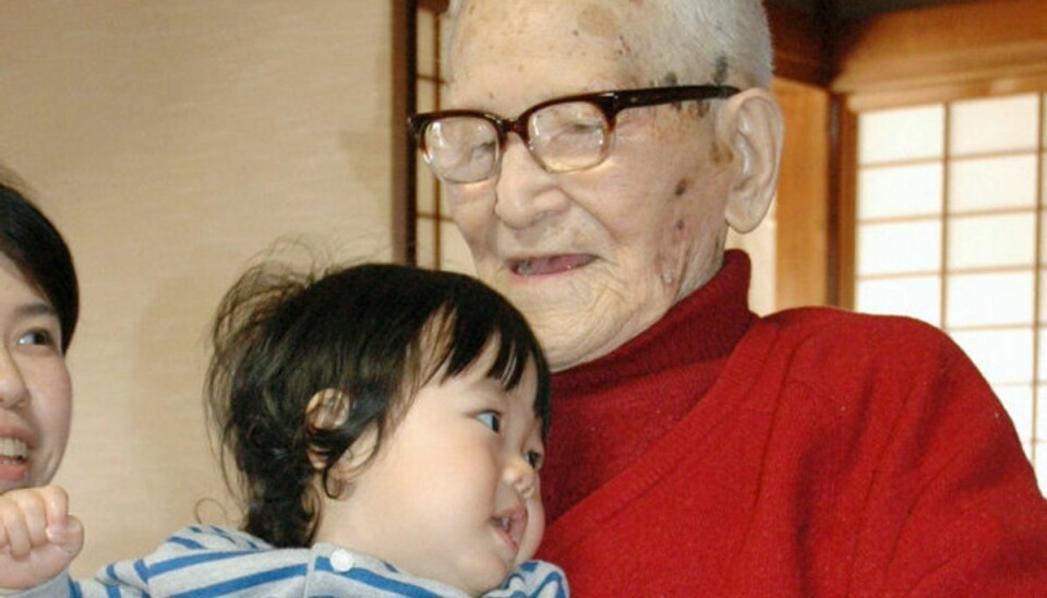 Rekorden som den ældste mand nogensinde tilhører japanske Jiroemon Kimura (på billedet), der døde i juni 2013 i en alder af 116 år og 54 dage. (Arkivfoto). Foto: Kyodo/Reuters