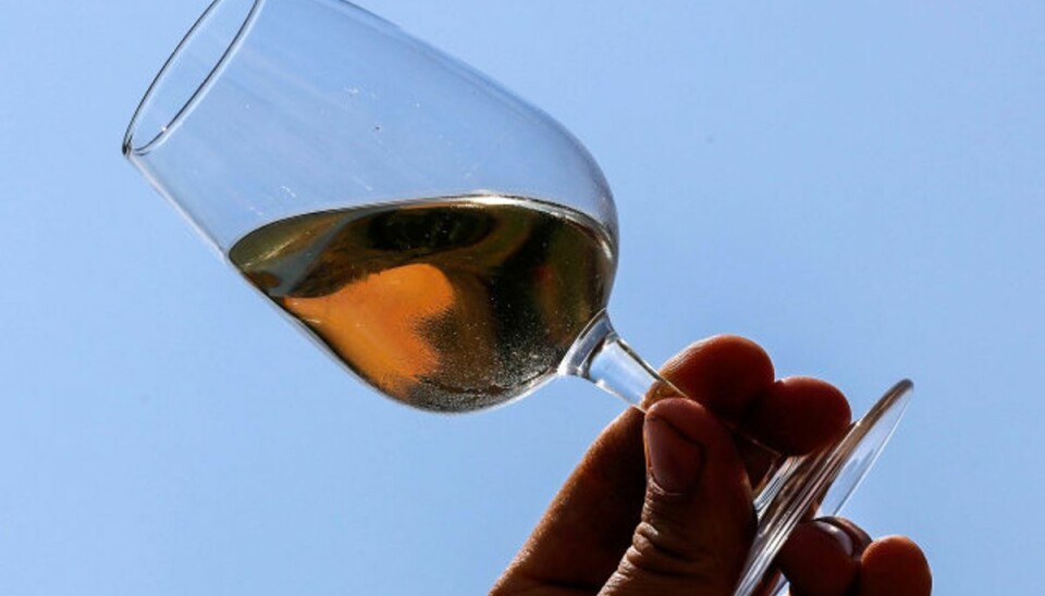 Det franske charter for naturvin kommer fra Syndicat de Défense des Vins Nature og er en række retningslinjer, man mener bør gælde for naturvin. Klik videre og bliv klogere. Foto: Scanpix Det franske charter for naturvin kommer fra Syndicat de Défense des Vins Nature og er en række retningslinjer, man mener bør gælde for naturvin. Klik videre og bliv klogere. Foto: Scanpix