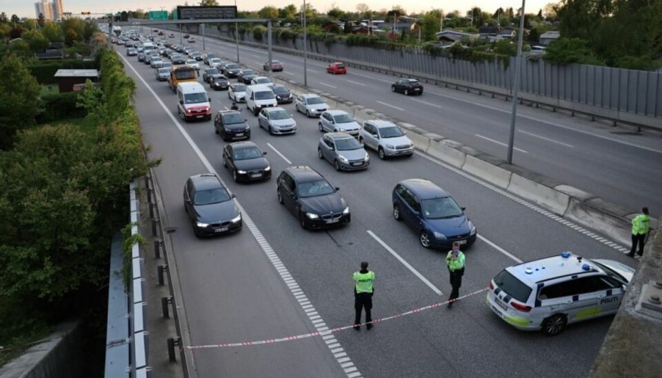 Årsagen til afspærringen er ukendt. Foto: Presse-fotos.dk. Årsagen til afspærringen er ukendt. Foto: Presse-fotos.dk.