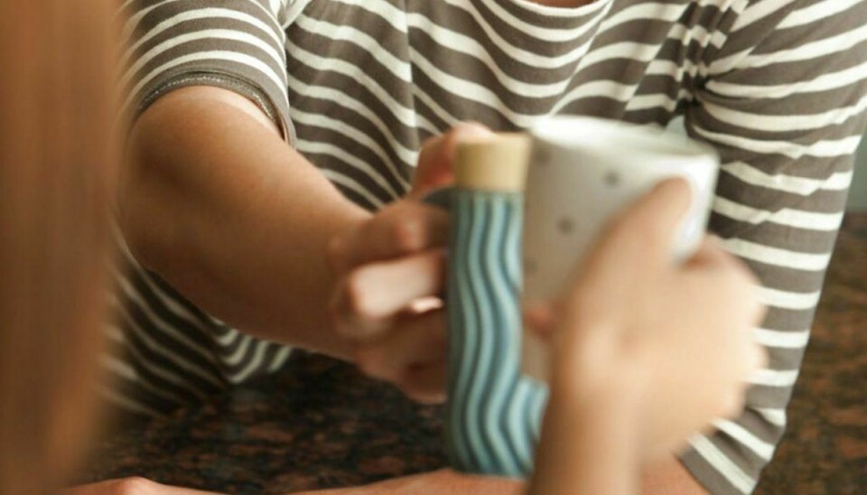 Drikker din teenager kaffe? Måske skal du holde øje med forbruget, for det kan få konsekvenser for din teenager at drikke kaffe. Foto: Scanpix