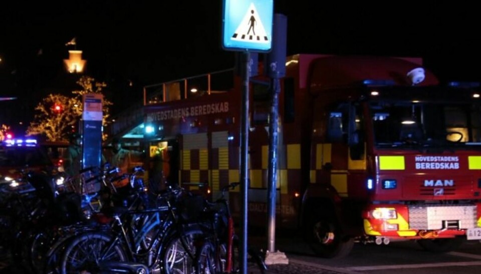 Togtrafikken genoptaget Politiet er på sagen. Foto: Presse-fotos.dk.