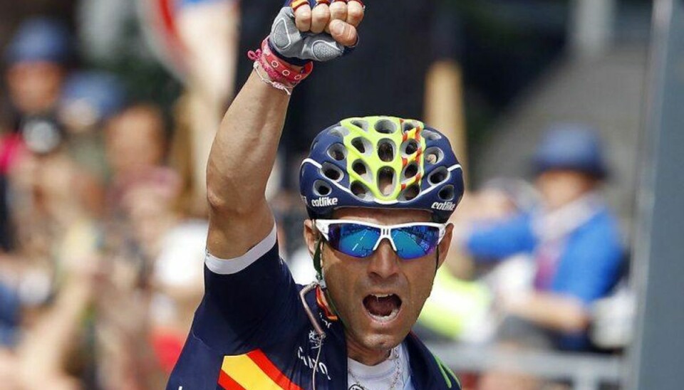 Valverde vinder etapesejr og hopper på podiet i Giroen Spanieren Alejandro Valverde fra Movistar tog sig af tirsdagens etapesejr i Giro d’Italia. Foto: LUK BENIES/Scanpix.