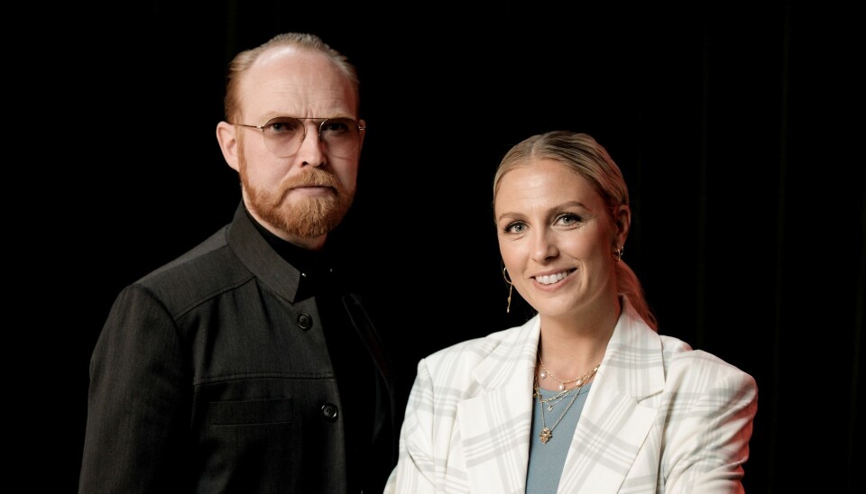 Jan Hellesøe og Josefine Høgh har netop i et opslag på Instagram afsløret, at der kommer en sæson 3 af DR's populære 'I hjernen på stjernen' Jan Hellesøe og Josefine Høgh har netop i et opslag på Instagram afsløret, at der kommer en sæson 3 af DR's populære 'I hjernen på stjernen'