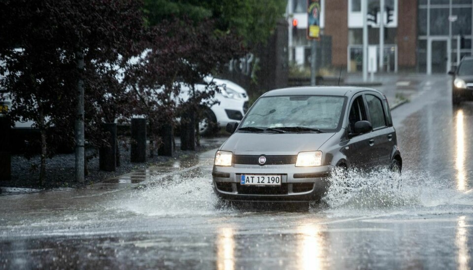 Man skal forberede sig på kraftig regn og skybrud i store dele af Danmark.