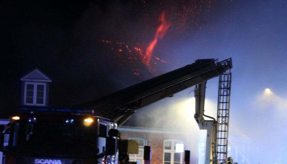 Hotel i flammer. Hotel i flammer.