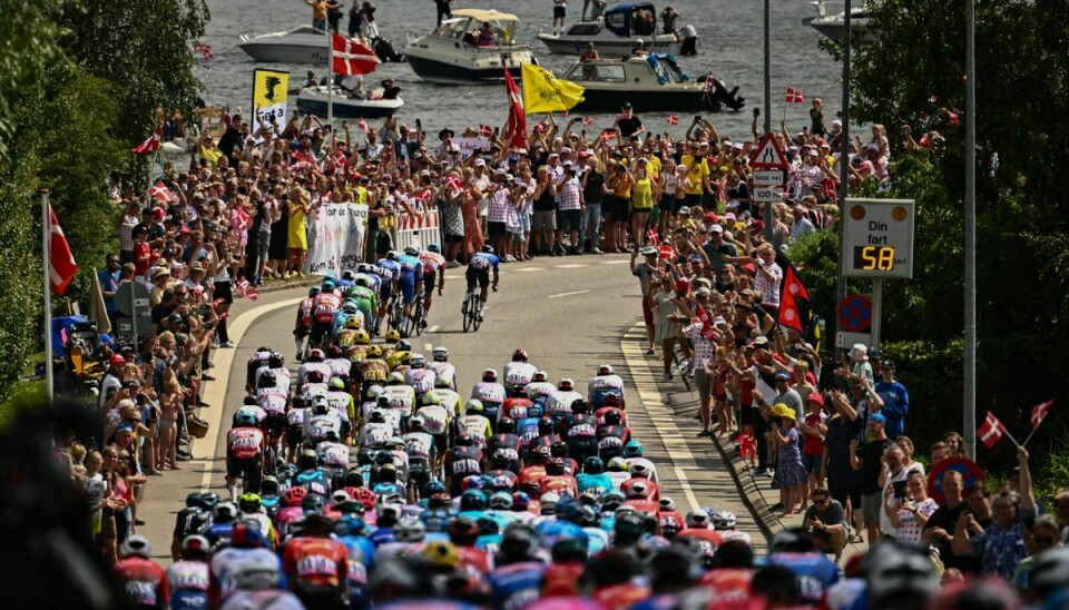 Tour de France er rystede over hændelsen i Field's søndag aften.