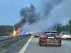 En brændende lastbil spærrer lige nu motorvejen