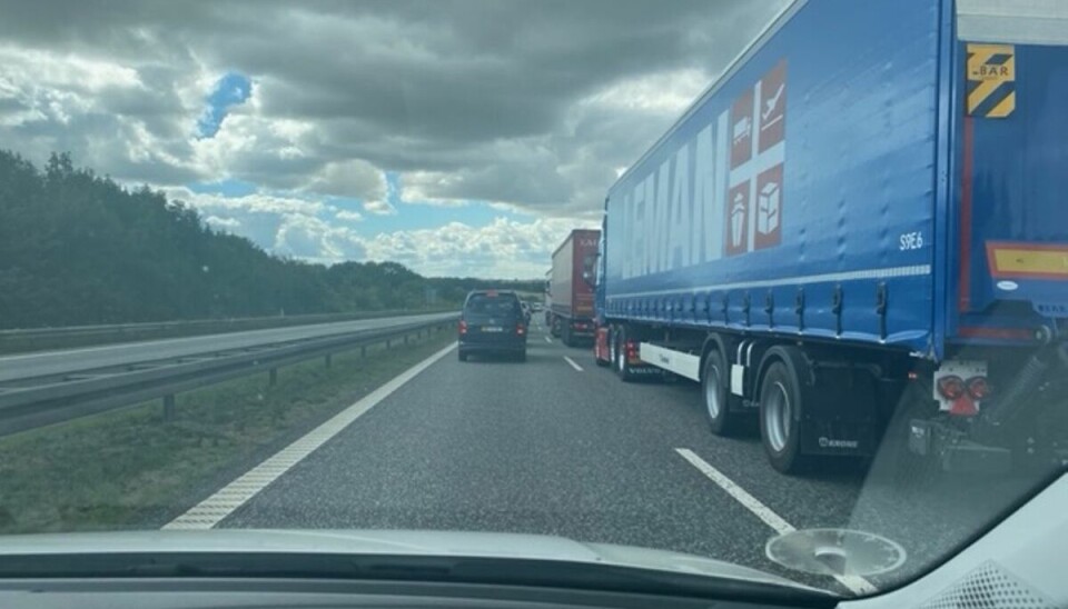 Østjyske Motorvej var helt lukket i begge retninger. Østjyske Motorvej var helt lukket i begge retninger.