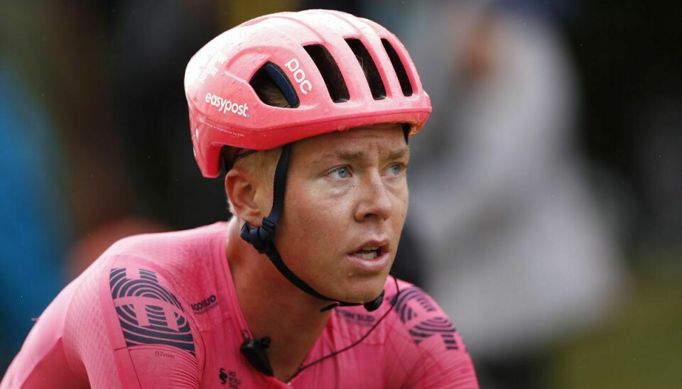 Michael Valgren misser Tour de France efter et alvorligt styrt søndag.