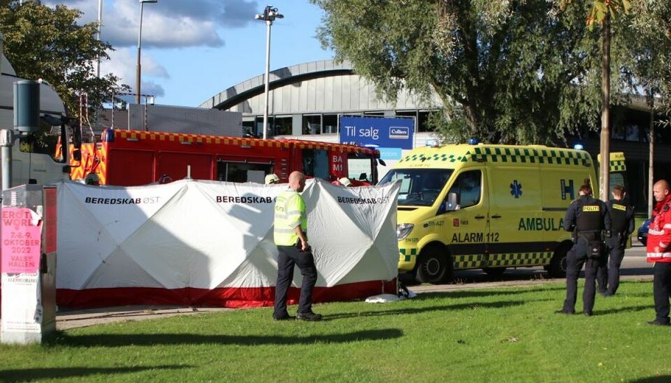 Kvinden er heldigvis uden for livsfare. Kvinden er heldigvis uden for livsfare.
