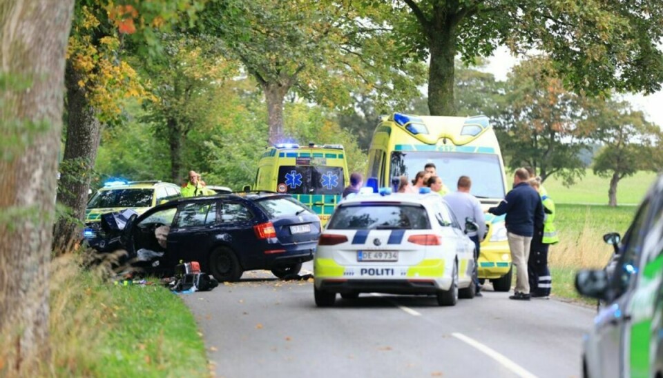 Politiet er til stede ved det de betegner som et 'mistænkeligt dødsfald'. Politiet er til stede ved det de betegner som et 'mistænkeligt dødsfald'.