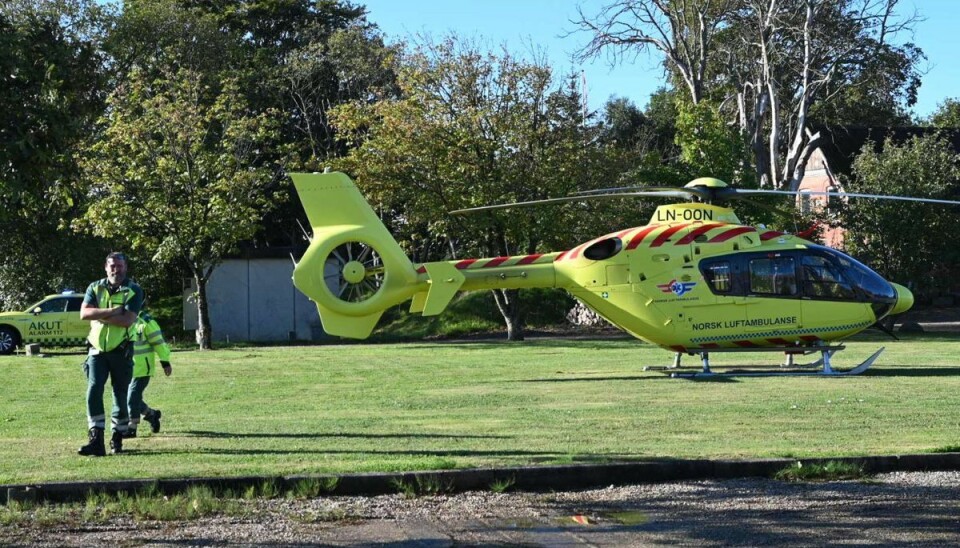 En helikopter er landet. En helikopter er landet.